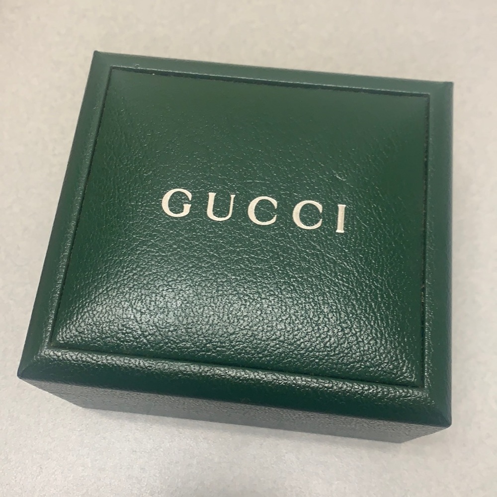 💥SALE💥Authentic Gucci Watch Mother Pearl 6800L🌸 - Picture 1 of 17